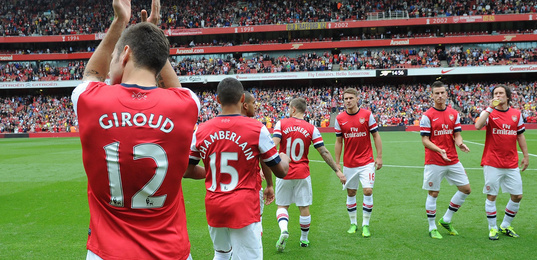 前辈认可！帕里什发文祝贺詹姆斯：纪录就是用来打破的