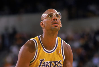 火箭2配角强化深度！霍乐迪攻守兼备最佳第六人，阿门展最佳模式（火箭替补双星夯实阵容深度：霍乐迪攻防俱佳冲击最佳第六人，阿门打出最佳状态）