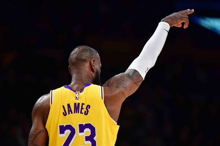 皇马官方悼念西足坛名帅阿兹卡戈塔，曾担任北京国安体育总监（皇马官方发文悼念西班牙名帅阿兹卡戈塔，前北京国安体育总监）