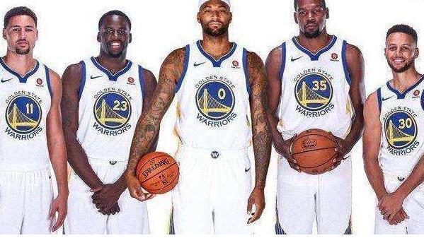 都灵主帅：我很尊重斯帕莱蒂，我们必须带着创造历史的信念比赛（都灵主帅：敬佩斯帕莱蒂，我们必须怀着改写历史的信念去比赛）