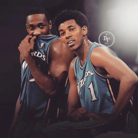 哈登暴走夜！单节27分+全场55分，快船终结连败全靠他一人扛（哈登火力全开：单节27分、全场55分，独扛快船止连败）