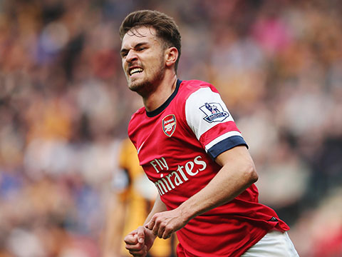 巴塞罗那瞄准劳塔罗·马丁内斯：转会市场的新动向（巴塞罗那锁定劳塔罗·马丁内斯，转会市场掀新波澜）