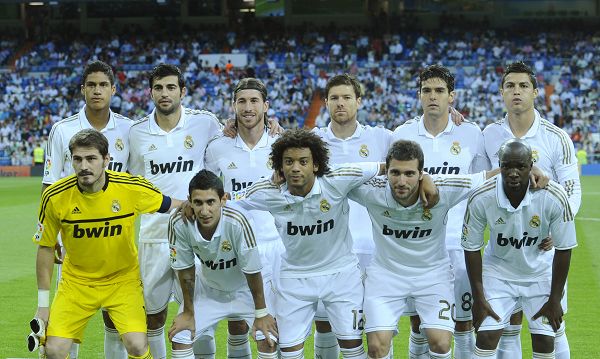 FIFA年度最佳男足教练候选：恩里克、斯洛特、弗里克在列（FIFA年度最佳男足教练候选名单出炉：恩里克、斯洛特、弗里克入选）