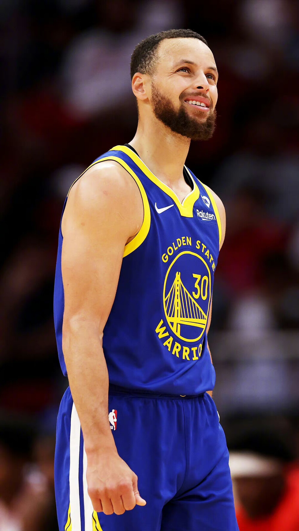 体育NBA：国王129-94大胜雄鹿